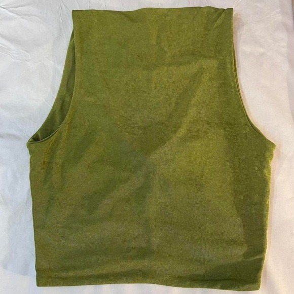 NAKED WARDOBE Ruched V Neck Sleeveless Crop Top Green Size S / M - Picture 3 of 8